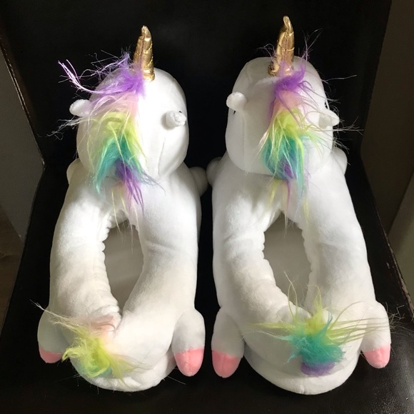 🦄 Unicorn Slippers w/ Disco Cheeks✨ - Picture 5 of 10
